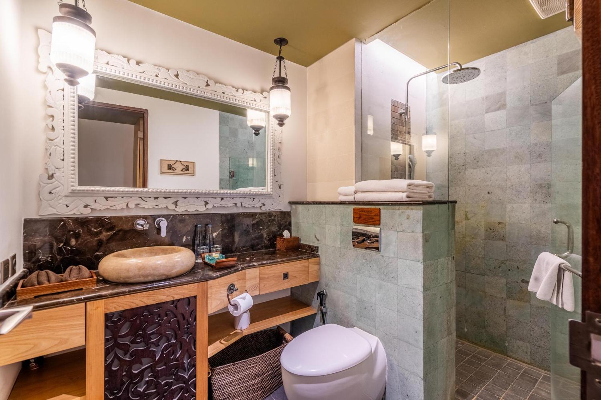 Kejora Hotel 4*