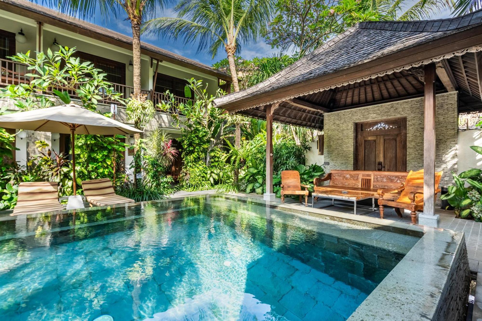 Kejora Hotel 4*